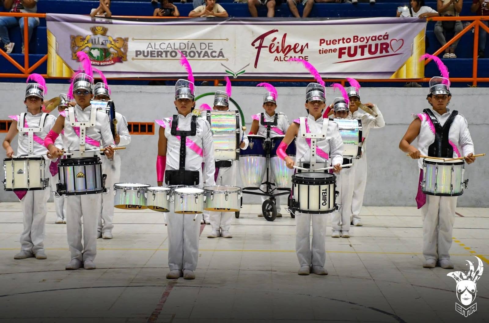 Percusionistas marchando